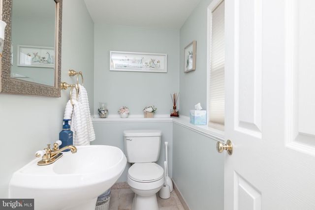 104 DELVIEW DR, Wilmington, DE 19810