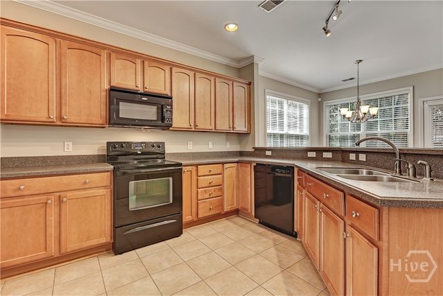 8 Longberry Lane, Savannah, GA 31419