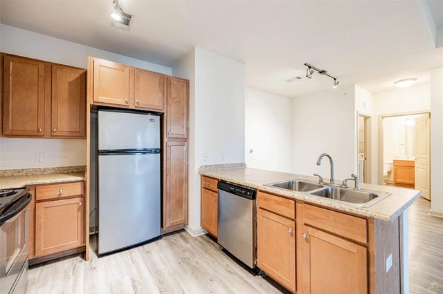 8515 S Interstate 35 RD 11233, Austin, TX 78744