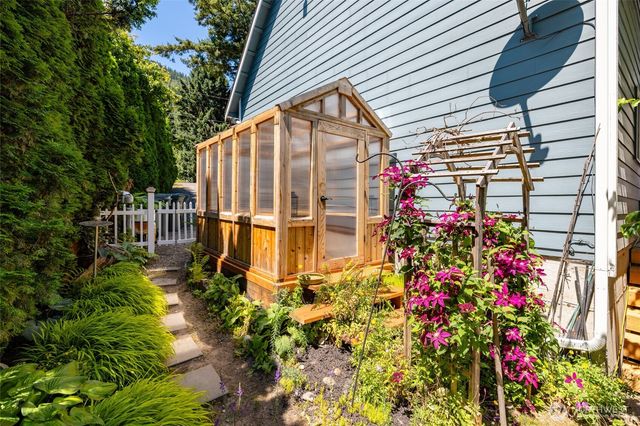 430 Rainbow Drive, Sedro Woolley, WA 98284