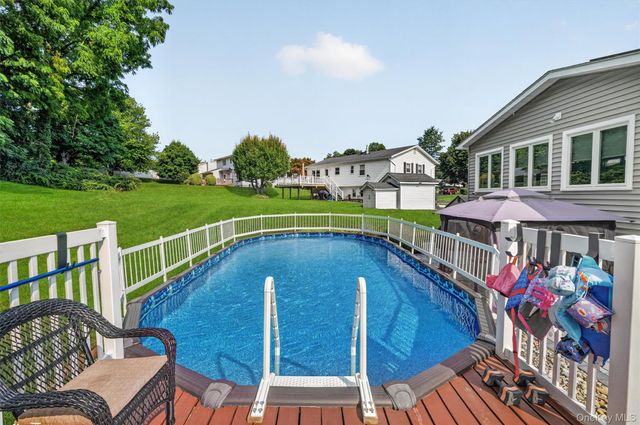 10 Pine Drive, Stony Point, NY 10980