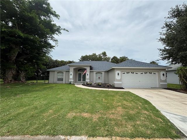 11670 Pine Hammock CIR, Fort Myers, FL 33919