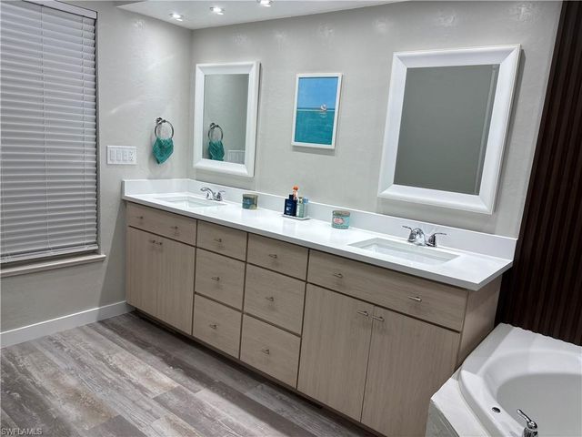 11670 Pine Hammock CIR, Fort Myers, FL 33919