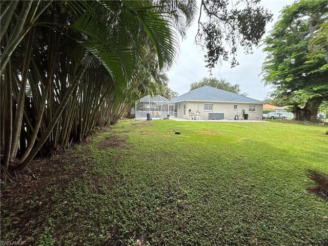 11670 Pine Hammock CIR, Fort Myers, FL 33919