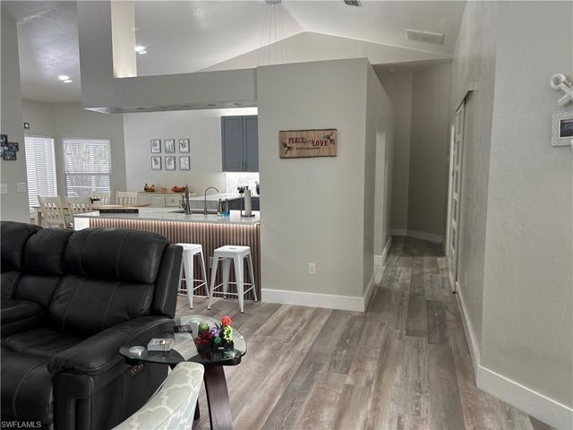 11670 Pine Hammock CIR, Fort Myers, FL 33919