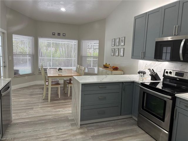 11670 Pine Hammock CIR, Fort Myers, FL 33919