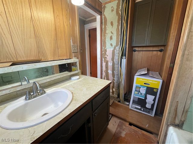 13578 Bandy Road, Alliance, OH 44601