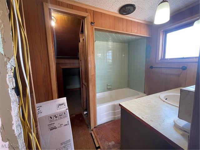 13578 Bandy Road, Alliance, OH 44601