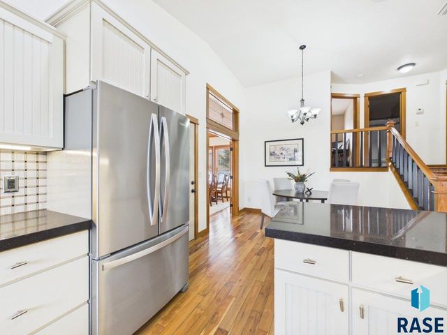 4069 S Tuscany Ct Court, Sioux Falls, SD 57103