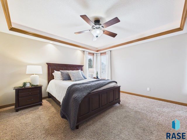 4069 S Tuscany Ct Court, Sioux Falls, SD 57103