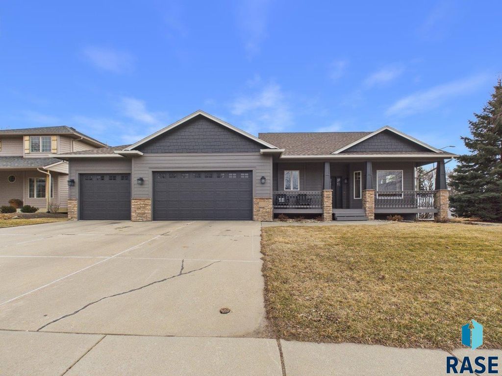 4069 S Tuscany Ct Court, Sioux Falls, SD 57103