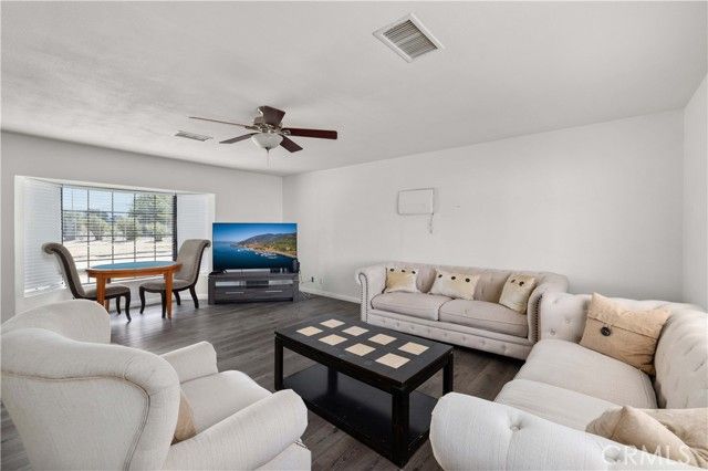 38617 95th Street, Palmdale, CA 93591