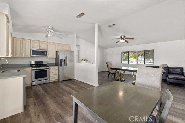 38617 95th Street, Palmdale, CA 93591