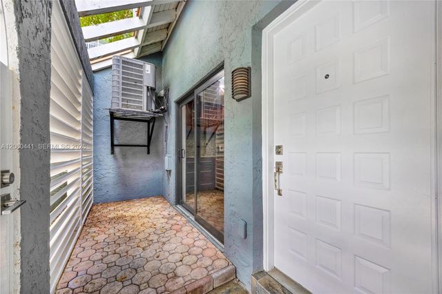 3808 NE 6th Ave 1, Miami, FL 33137