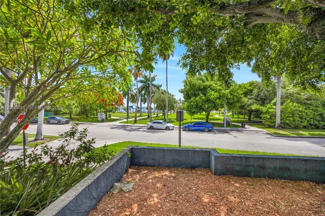 3808 NE 6th Ave 1, Miami, FL 33137