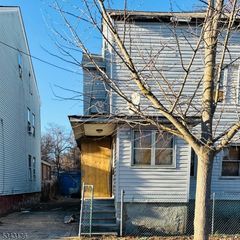 26 Bergen St, Paterson City, NJ 07522