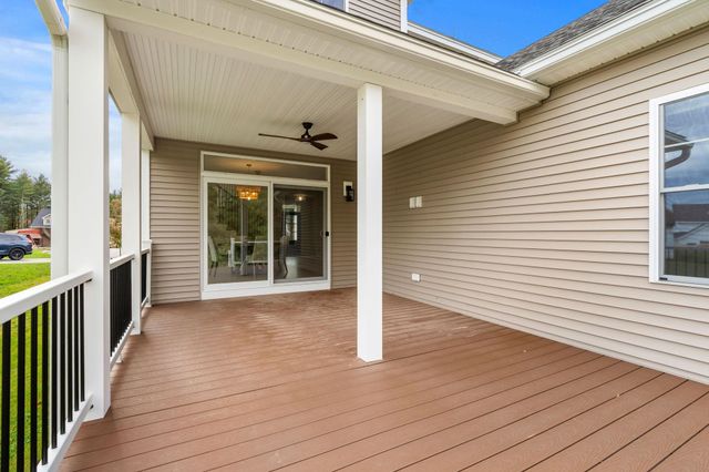 27 Lily Lane, Londonderry, NH 03053