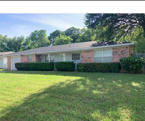 3605 Wendell Drive, North Richland Hills, TX 76117