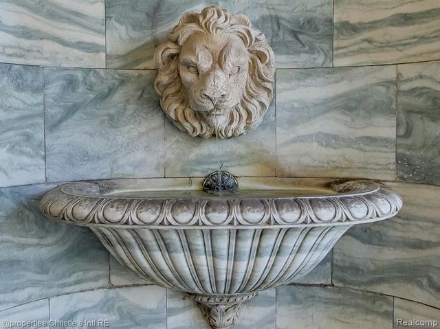 15 E Kirby Street 826, Detroit, MI 48202