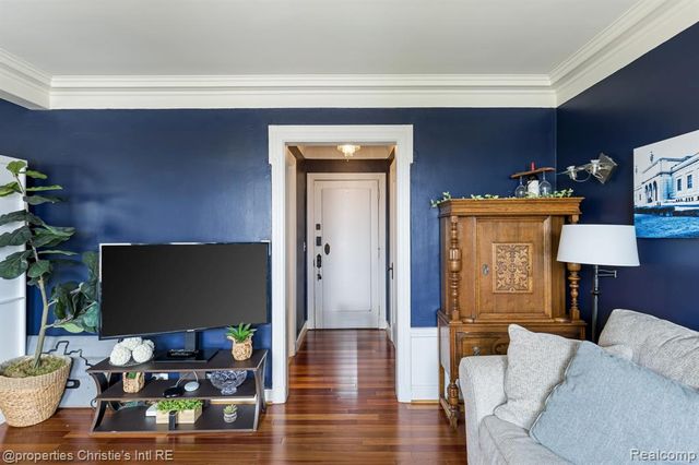 15 E Kirby Street 826, Detroit, MI 48202