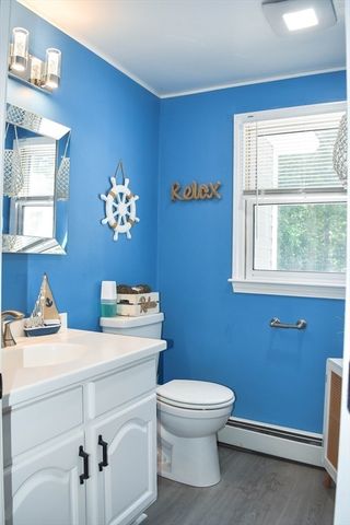 67 Bernice Ave, Leominster, MA 01453