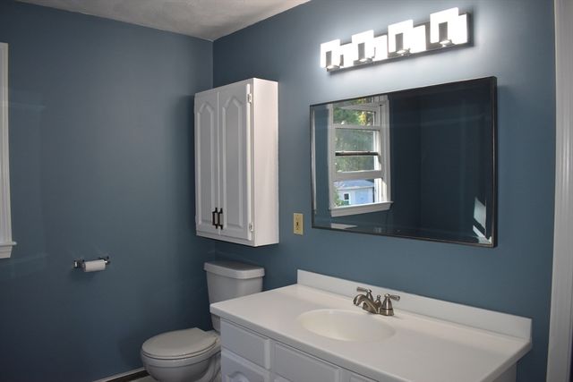 67 Bernice Ave, Leominster, MA 01453