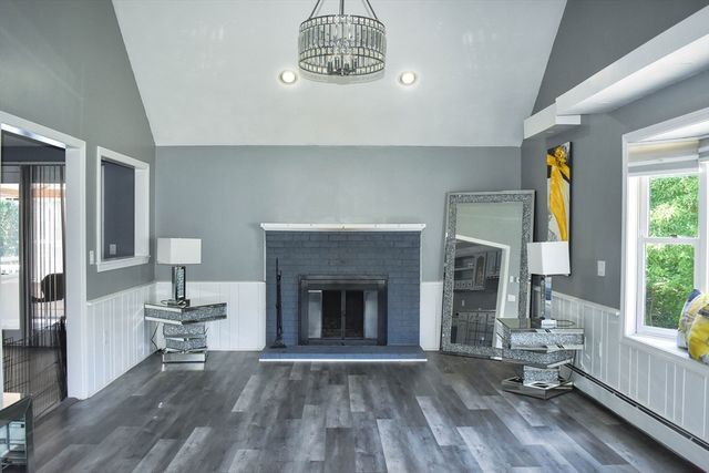 67 Bernice Ave, Leominster, MA 01453