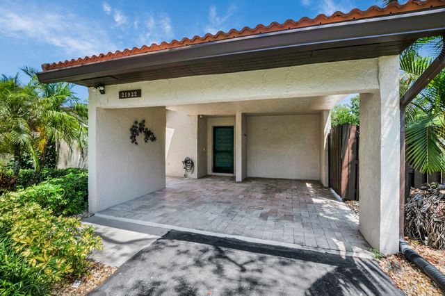 21922 Cypress Drive 37b, Boca Raton, FL 33433