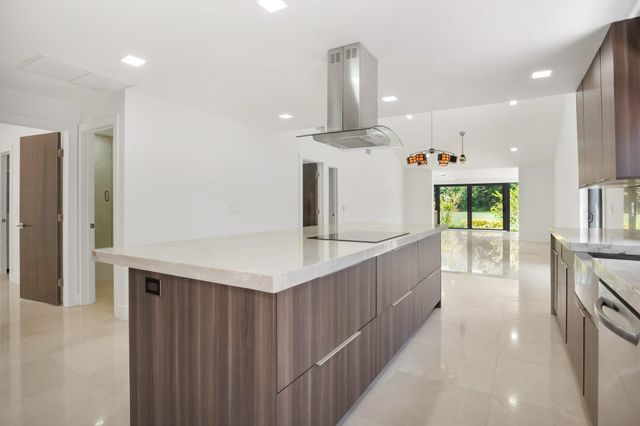 21922 Cypress Drive 37b, Boca Raton, FL 33433