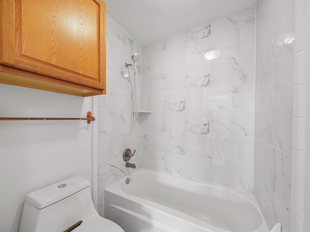 18800 Egret Bay Boulevard 207, Webster, TX 77058
