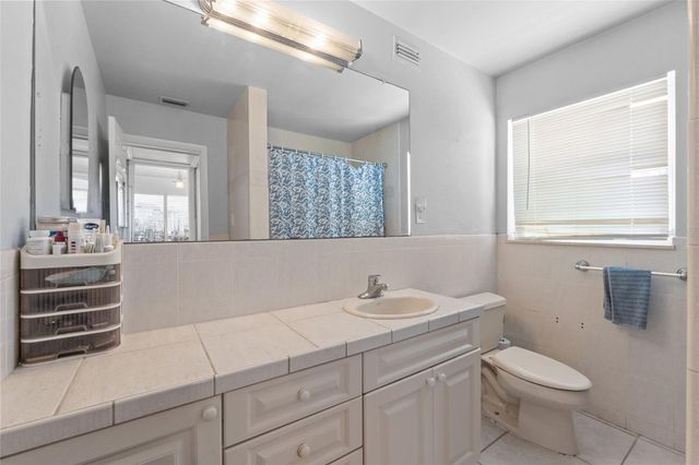 7300 11TH AVENUE N, St Petersburg, FL 33710