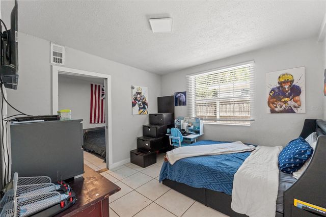 7300 11TH AVENUE N, St Petersburg, FL 33710