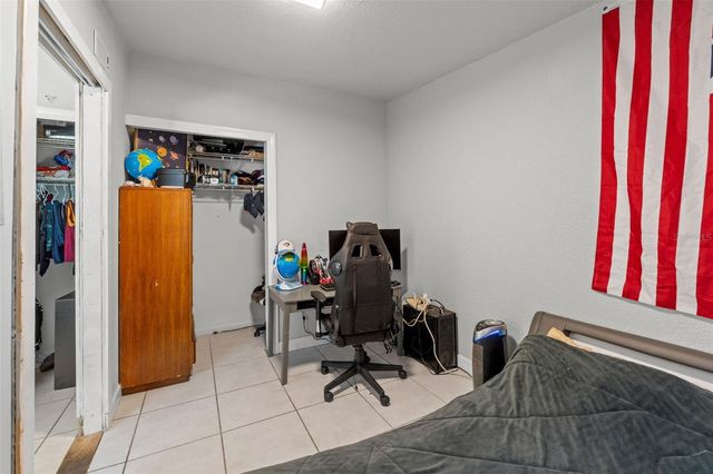 7300 11TH AVENUE N, St Petersburg, FL 33710