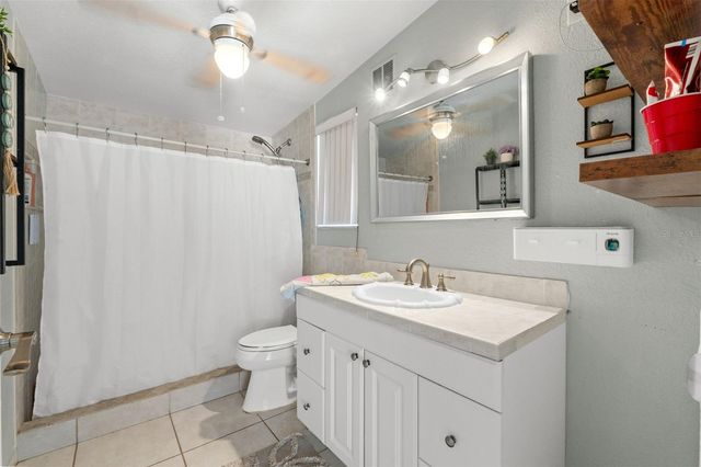 7300 11TH AVENUE N, St Petersburg, FL 33710