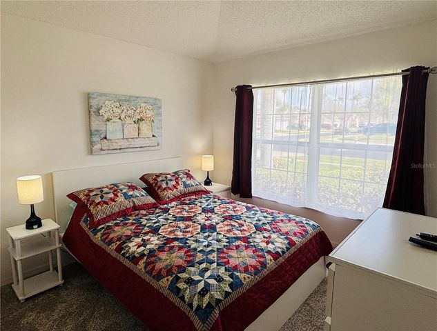 936 LAKE BERKLEY DRIVE, Kissimmee, FL 34746