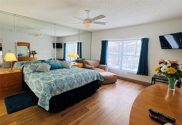 936 LAKE BERKLEY DRIVE, Kissimmee, FL 34746