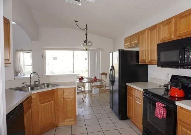 936 LAKE BERKLEY DRIVE, Kissimmee, FL 34746