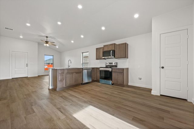 2406 Helena Avenue, Lubbock, TX 79407