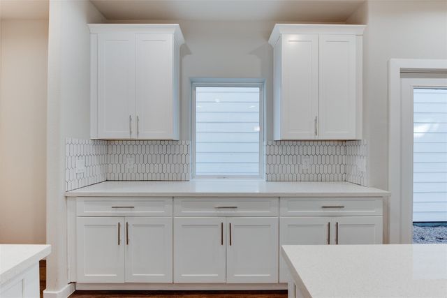 6615 Ezzard Charles Lane, Houston, TX 77091