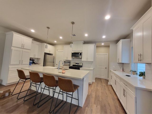 6615 Ezzard Charles Lane, Houston, TX 77091