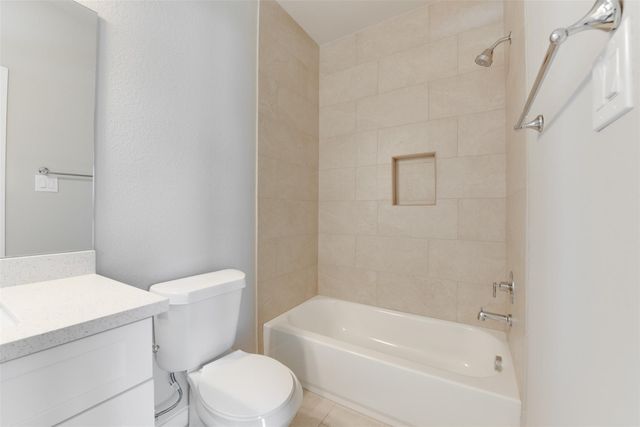 6615 Ezzard Charles Lane, Houston, TX 77091