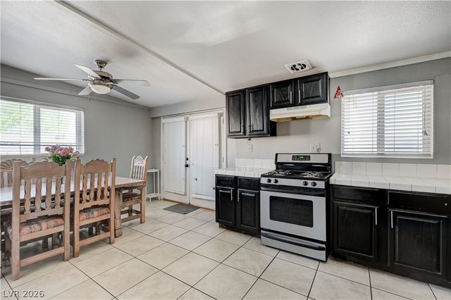2829 Emmons Avenue, North Las Vegas, NV 89030