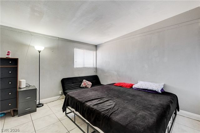 2829 Emmons Avenue, North Las Vegas, NV 89030