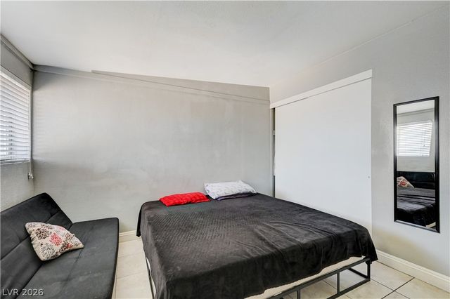 2829 Emmons Avenue, North Las Vegas, NV 89030
