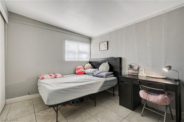 2829 Emmons Avenue, North Las Vegas, NV 89030