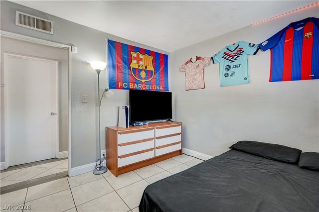 2829 Emmons Avenue, North Las Vegas, NV 89030