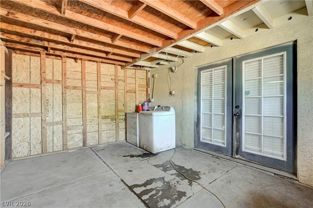 2829 Emmons Avenue, North Las Vegas, NV 89030
