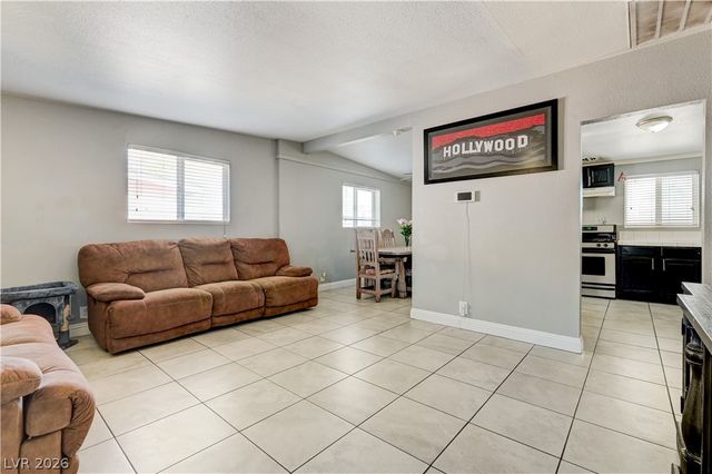 2829 Emmons Avenue, North Las Vegas, NV 89030