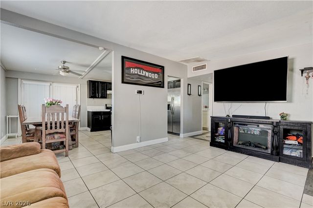 2829 Emmons Avenue, North Las Vegas, NV 89030
