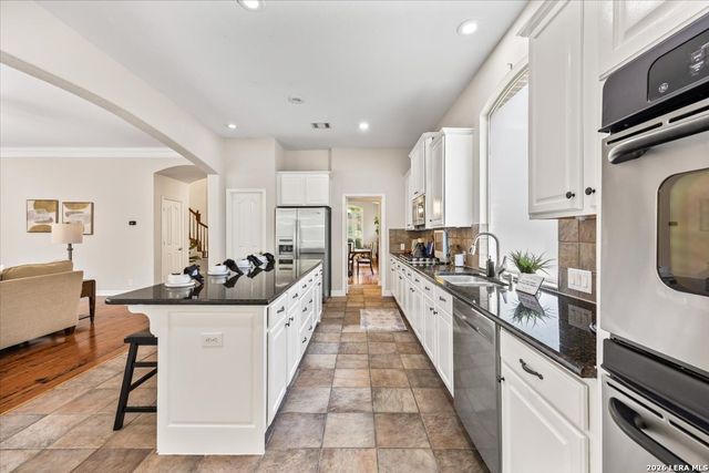 162 Yaupon Trl, San Antonio, TX 78256